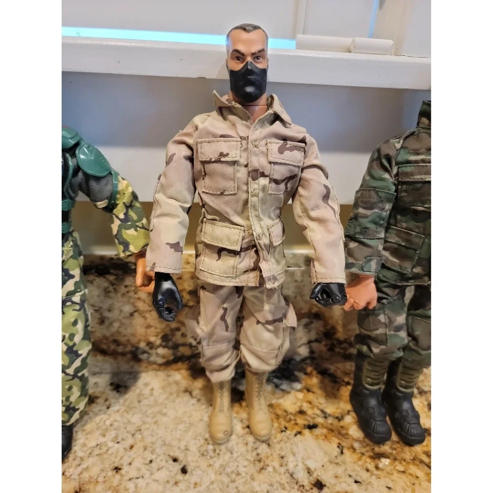 Lot of 4 Vintage 1996 GI Joe 12